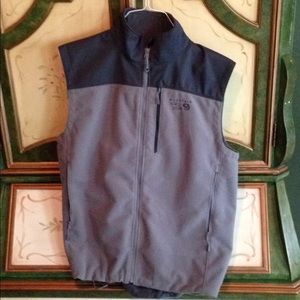Mountain hard wear vest
